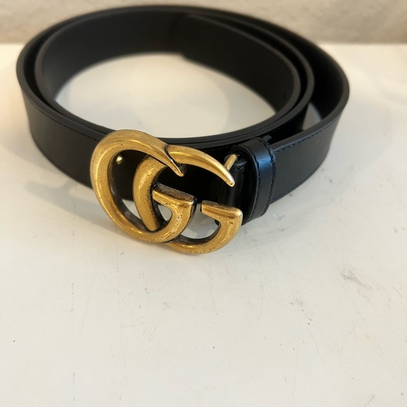 Gucci Black Belt with Gold GG Buckle - Picture 1 of 5